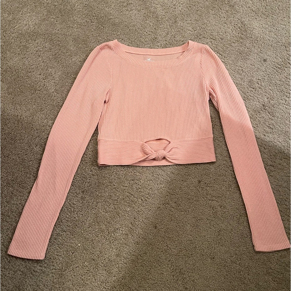 Pale Pink Cropped Hollister Tee